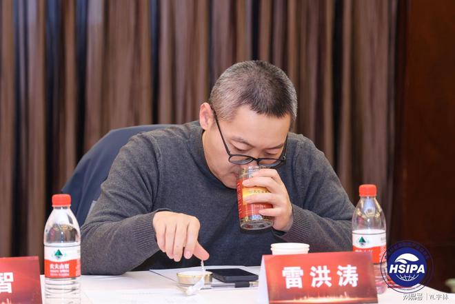 黑芝麻丸被列入健康优势技术产品全国推广项目PG麻将胡了免费模拟器张氏雪必康人参阿胶(图5) 黑芝麻丸被列入健康优势技术产品全国推广项目PG麻将胡了免费模拟器张氏雪必康人参阿胶(图5)